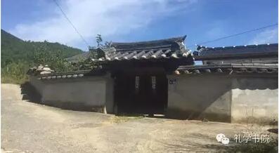 我院院长舒忠教授 访问丽州李氏宗宅